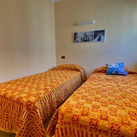 2-bedroom Airconditioned Lakeview Apartment
