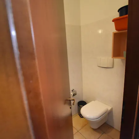 Apartment 2-bedroom Airconditioned Lakeview Acquaseria