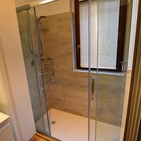 Apartment 2-bedroom Airconditioned Lakeview *